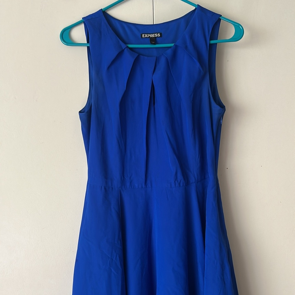 Blue Express Keyhole Dress size 6